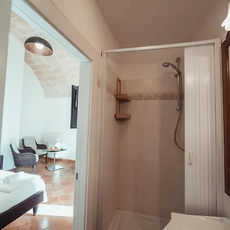 Gradelle San Nicola לינה וארוחת בוקר 4*