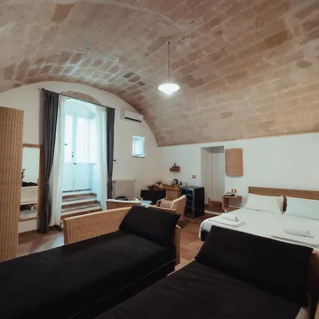 Gradelle San Nicola Bed & Breakfast 4*